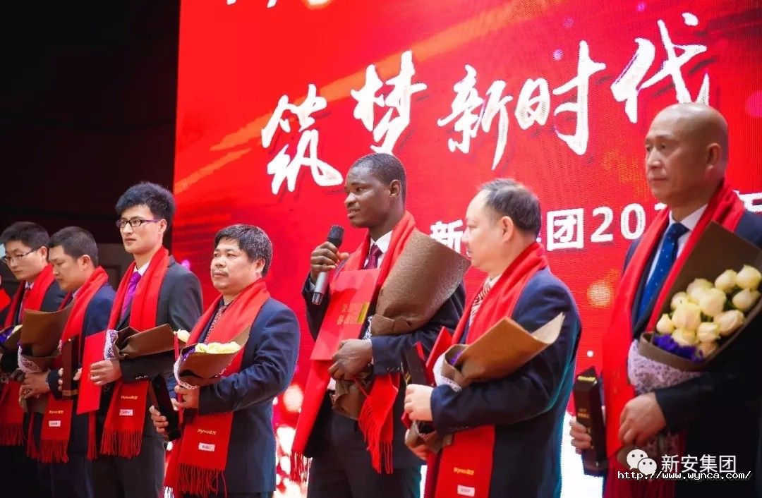 1517876666716086AZze.jpg 640.webp (8).jpg